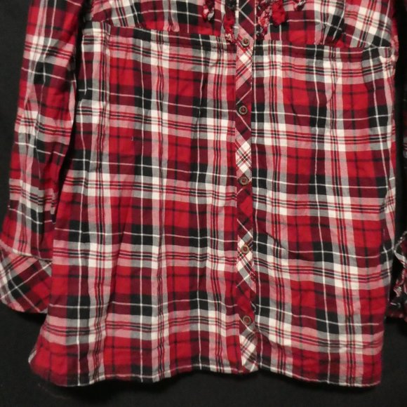 ESPRIT, medium, plaid ruffle shirt, full button front - Picture 9 of 16
